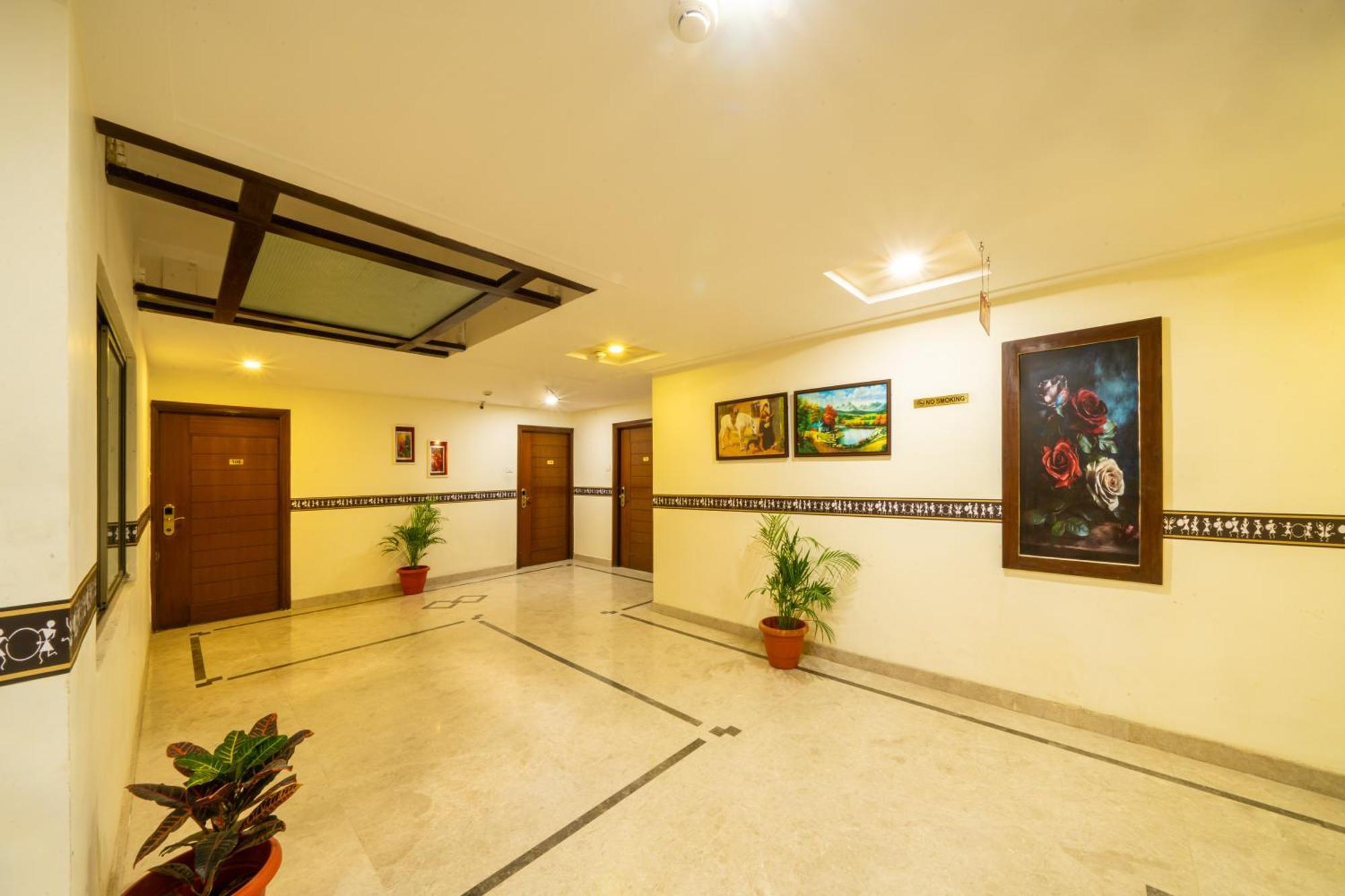 Midtown Suites Marathahalli Bangalore Eksteriør billede